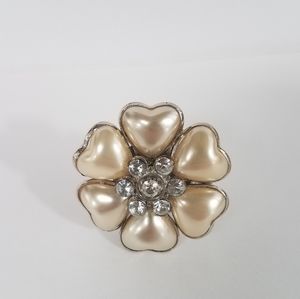 Beige Flower stretchy Ring